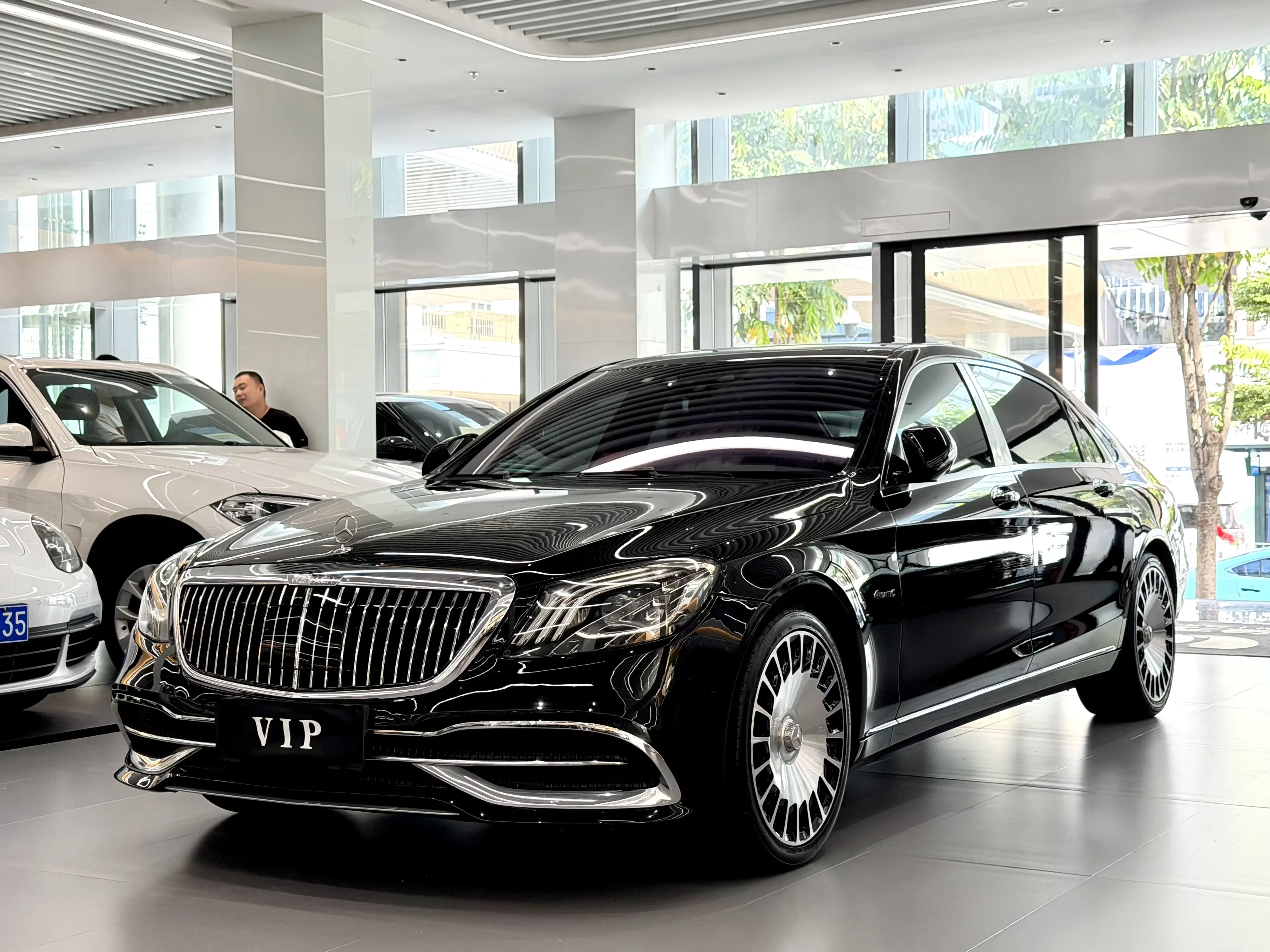 Mercedes-Benz Maybach S-Class