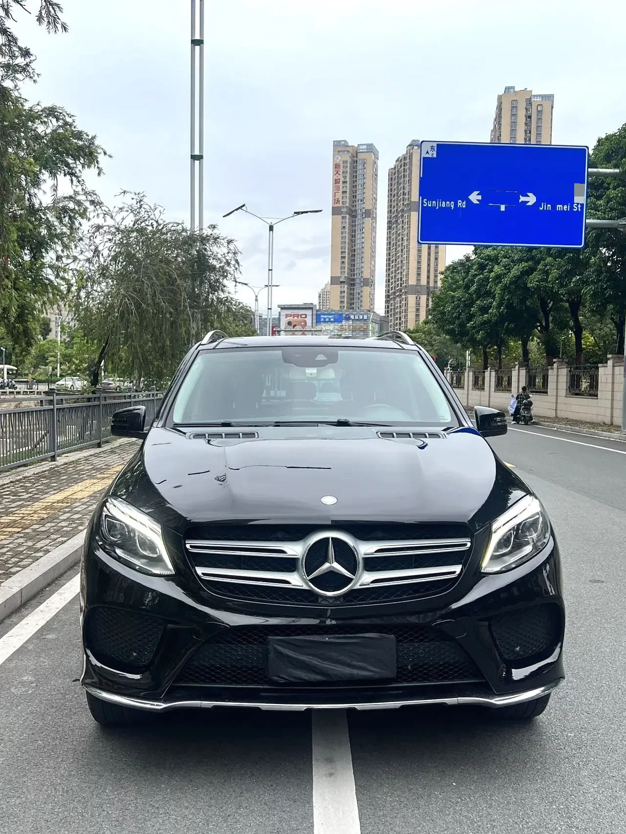 Mercedes-Benz GLE (Imported)