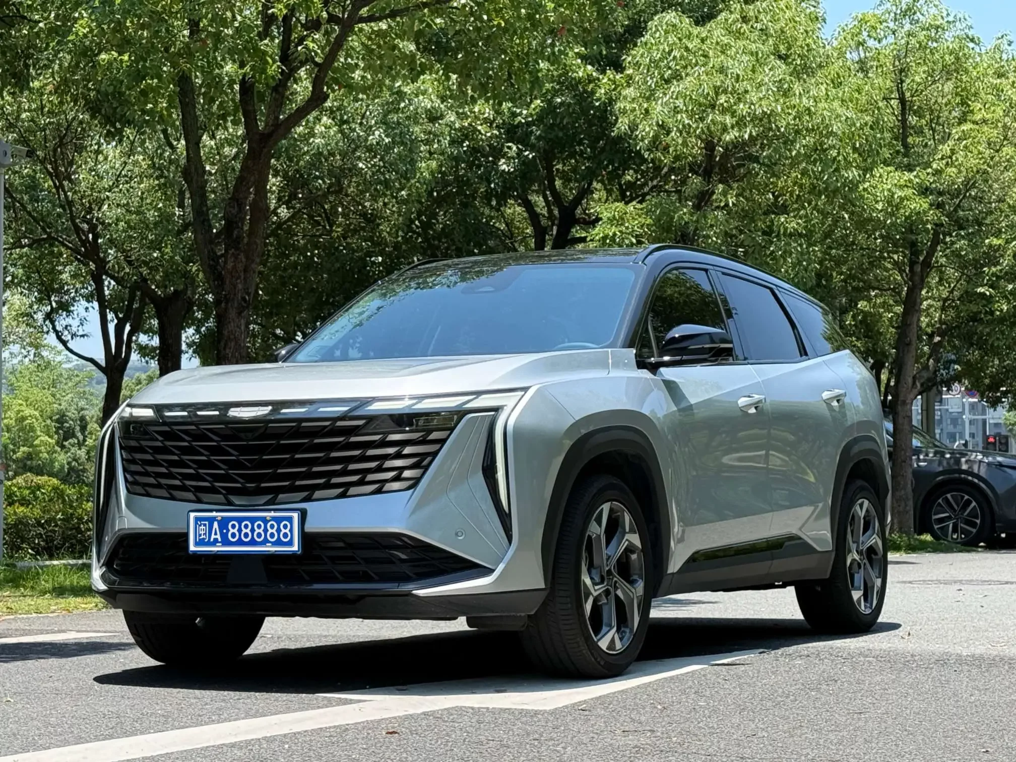Geely Atlas L