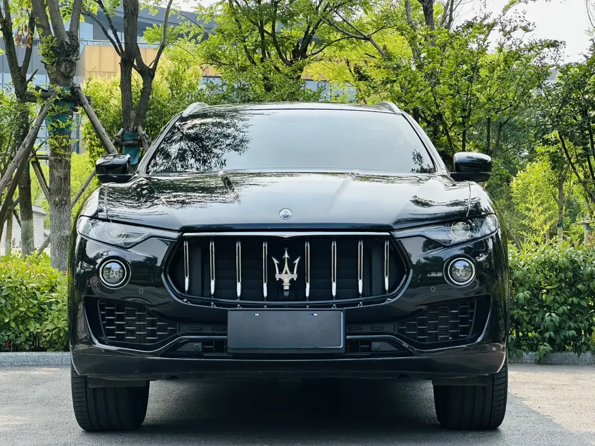 Maserati Levante  из Китая