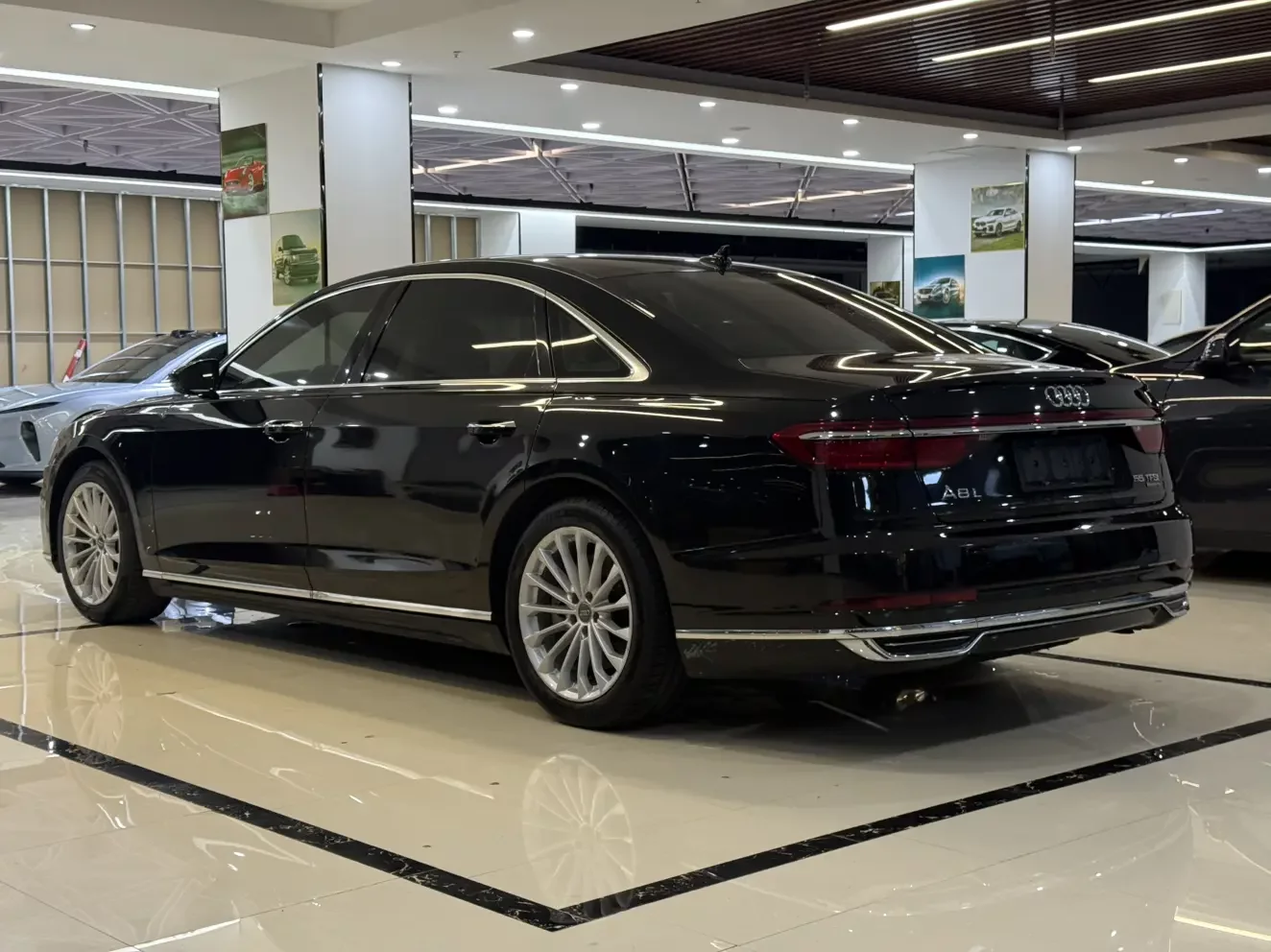 Audi A8