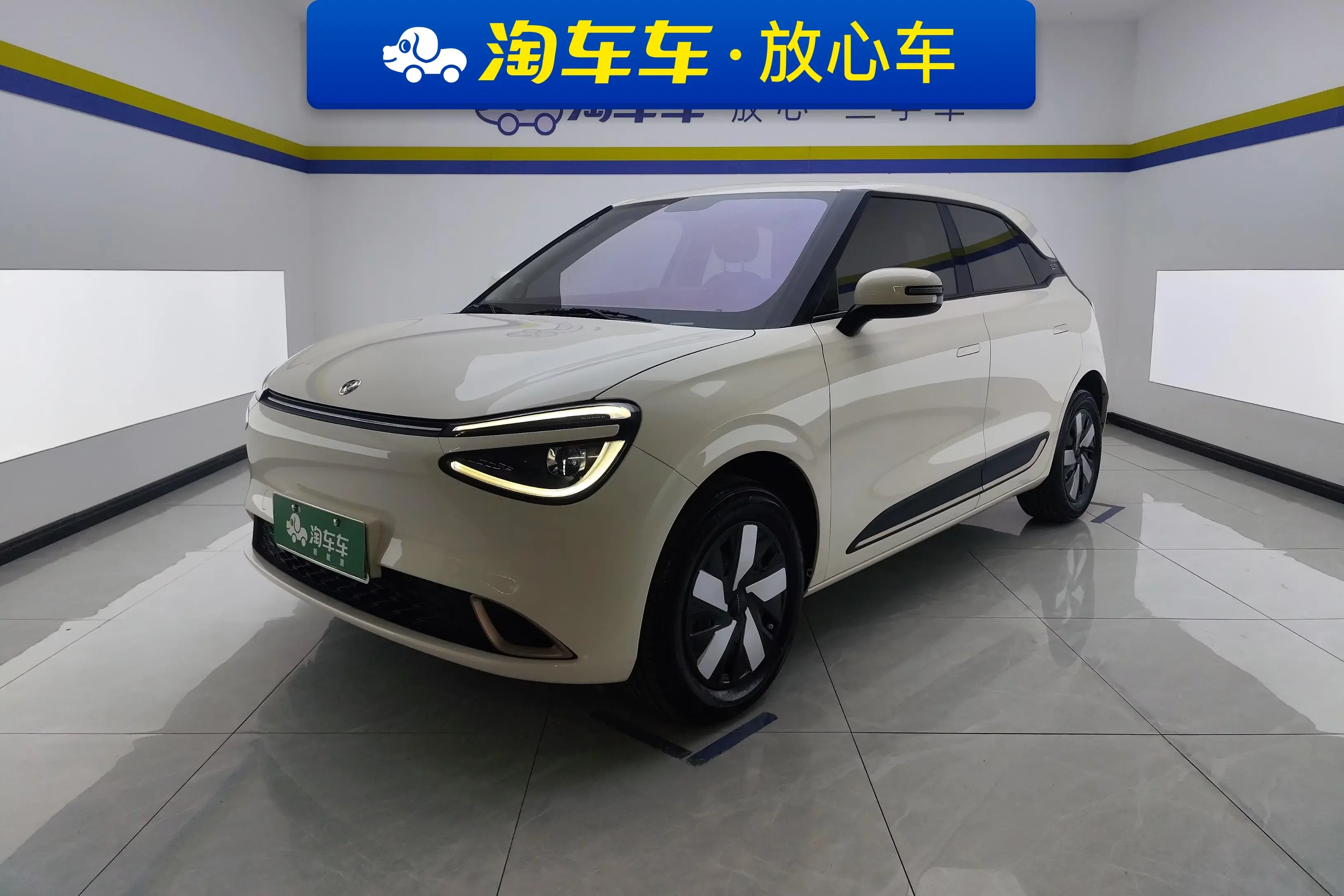 Dongfeng Nano 01  из Китая