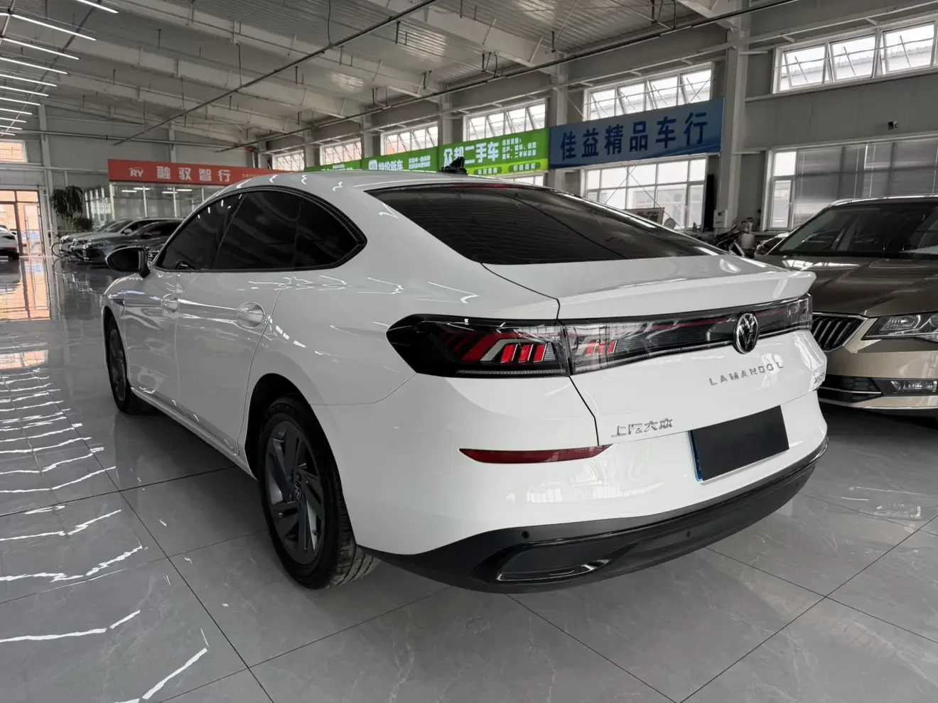Volkswagen Lamando
