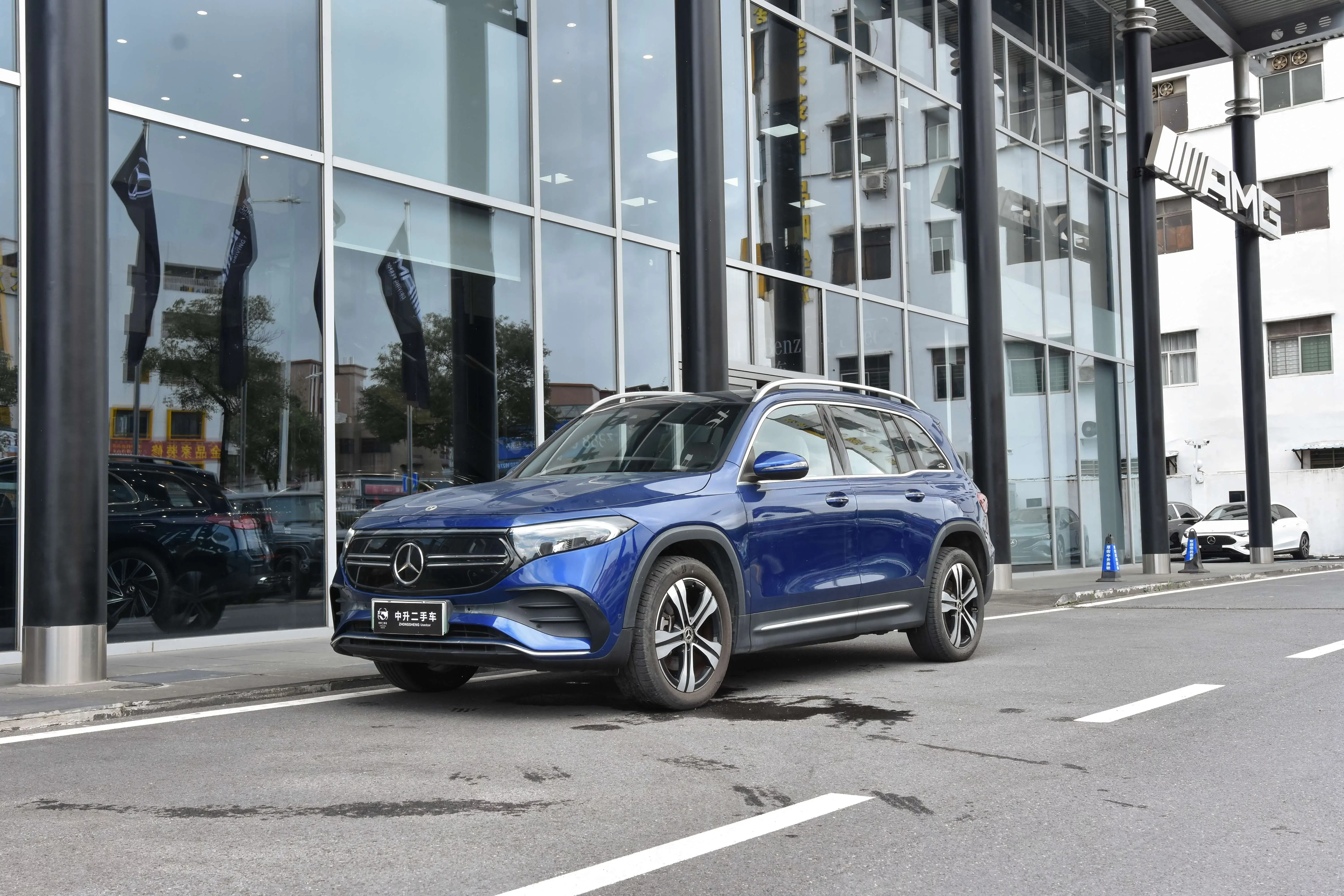 Mercedes-Benz EQB