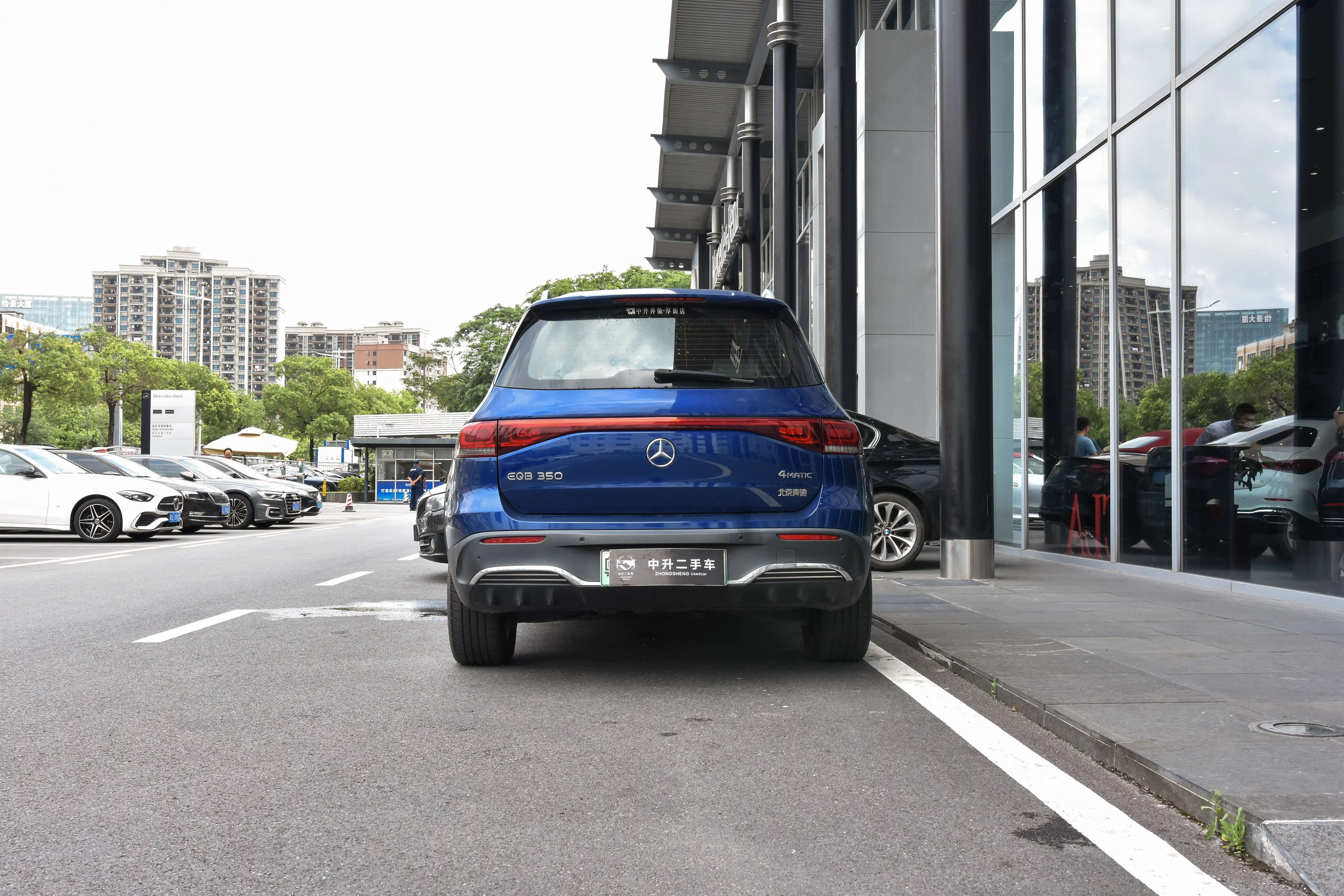 Mercedes-Benz EQB