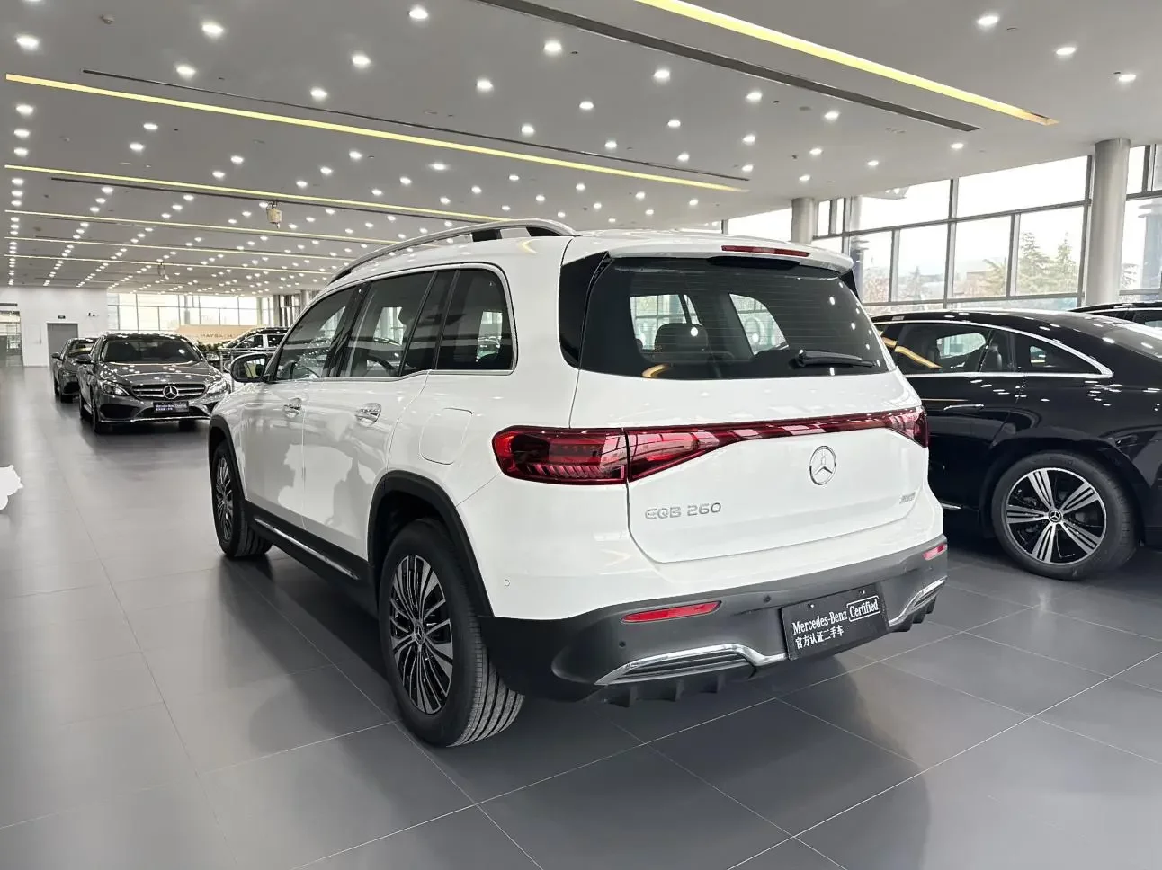Mercedes-Benz EQB
