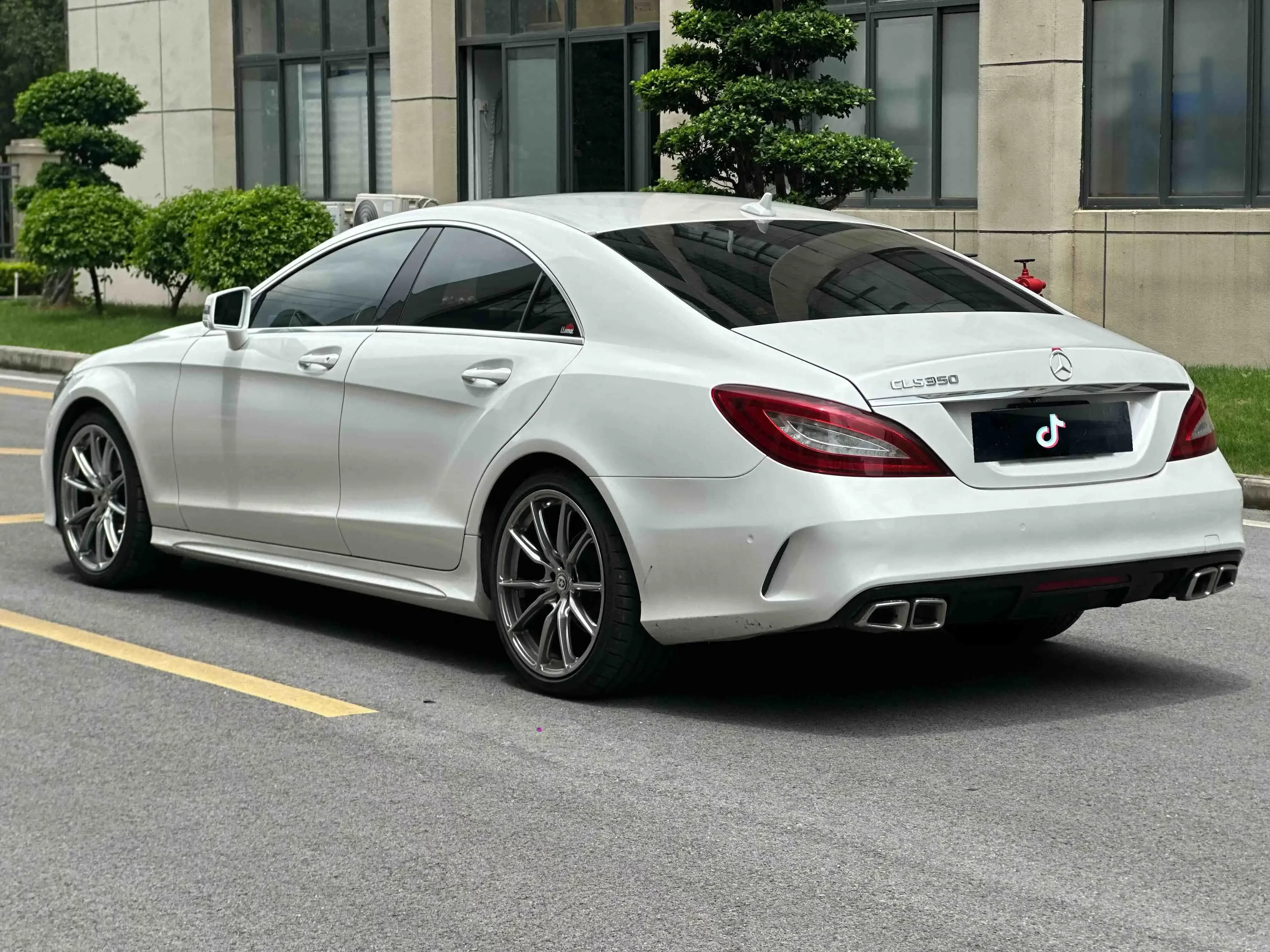 Mercedes-Benz CLS