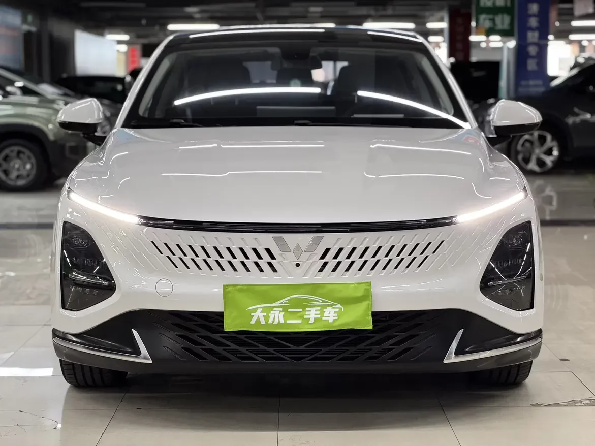 Wuling Starlight PHEV