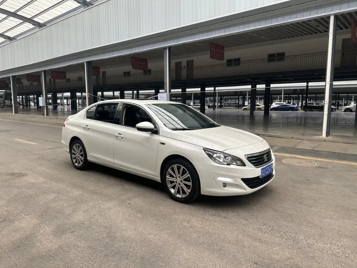 Peugeot 408