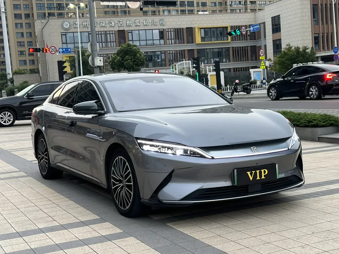 BYD Han EV