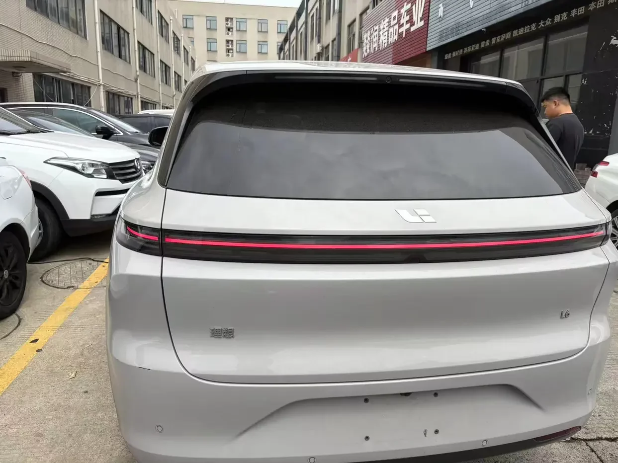 Lixiang L6