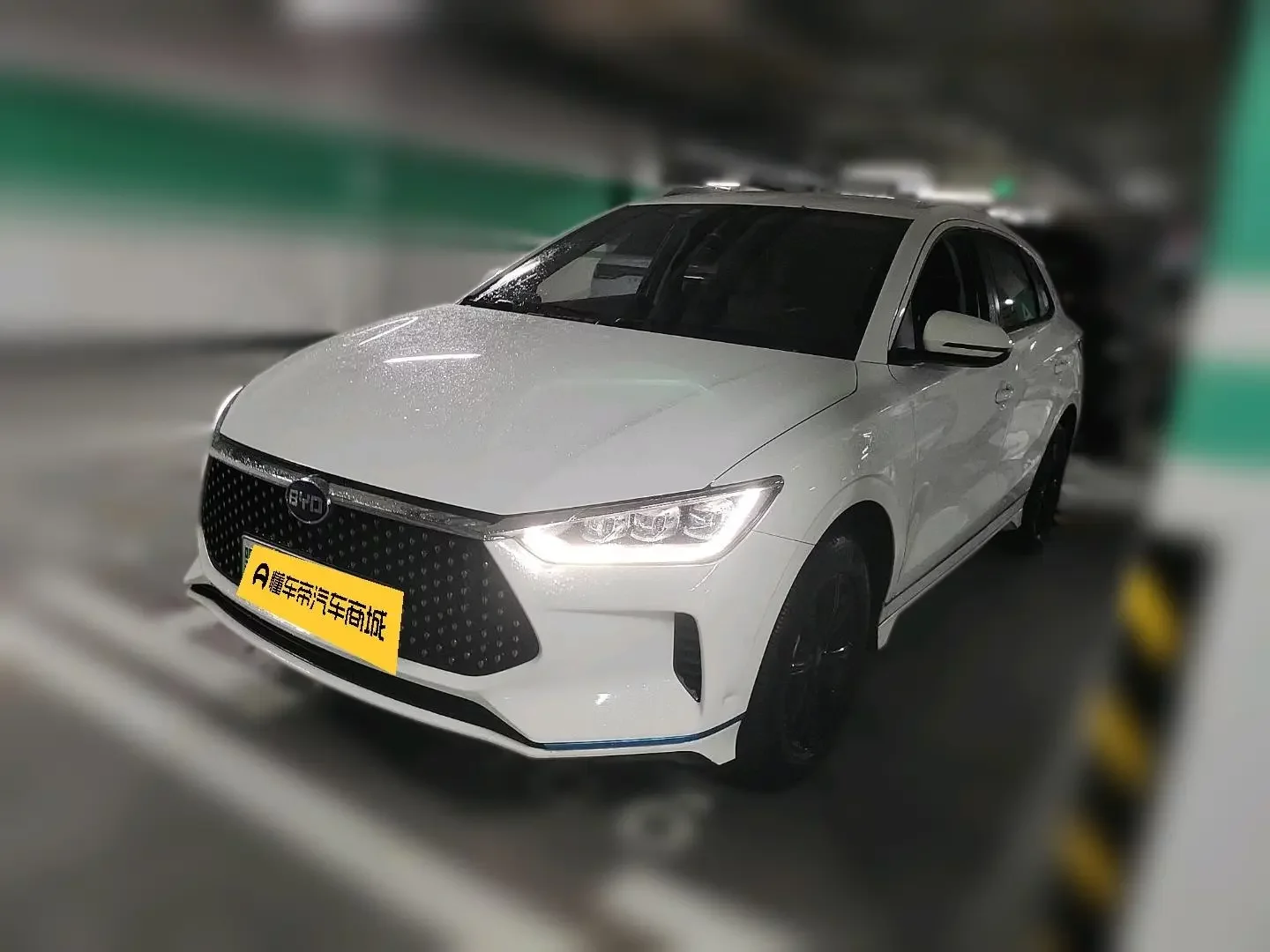 BYD e2
