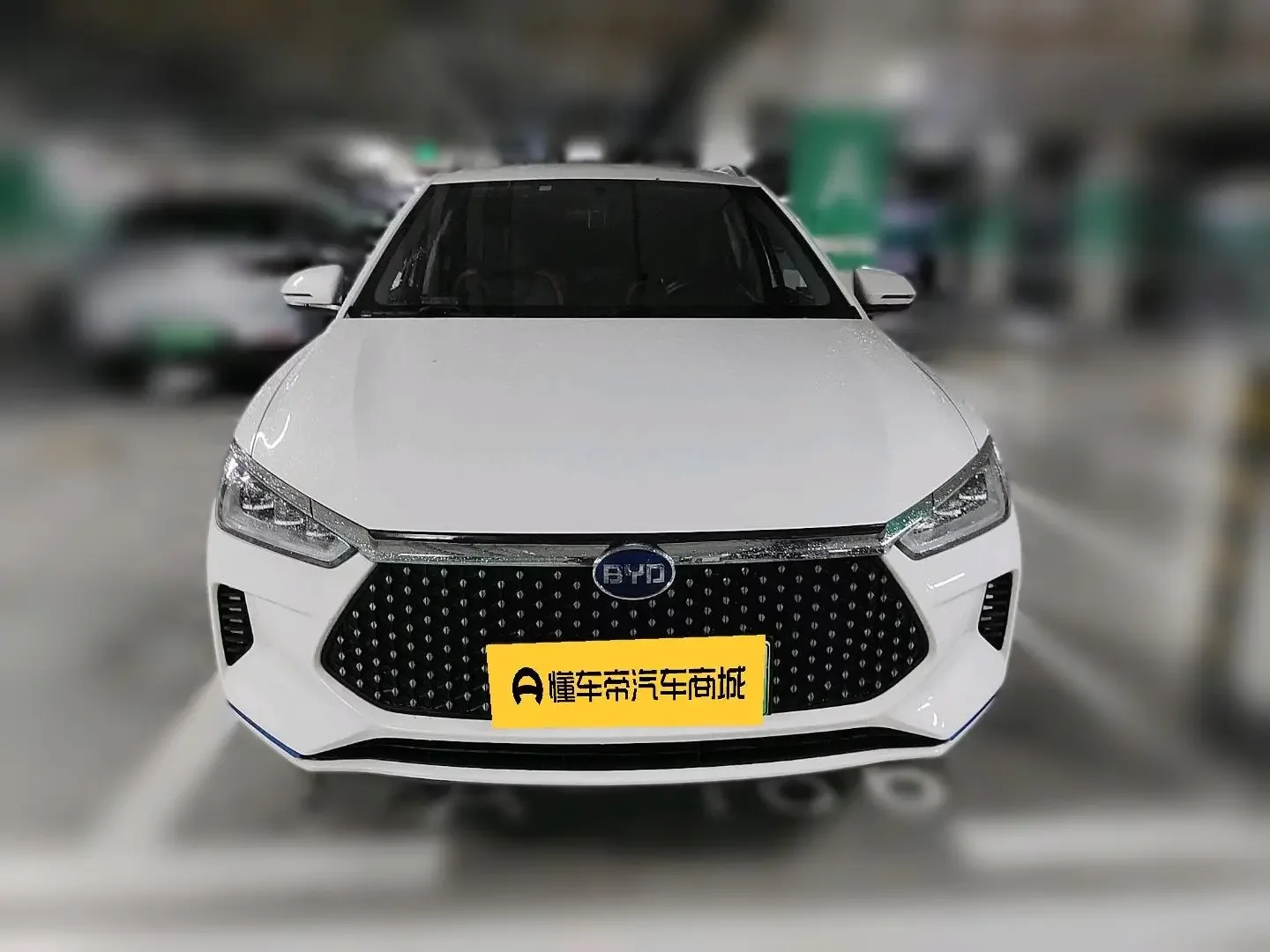 BYD e2