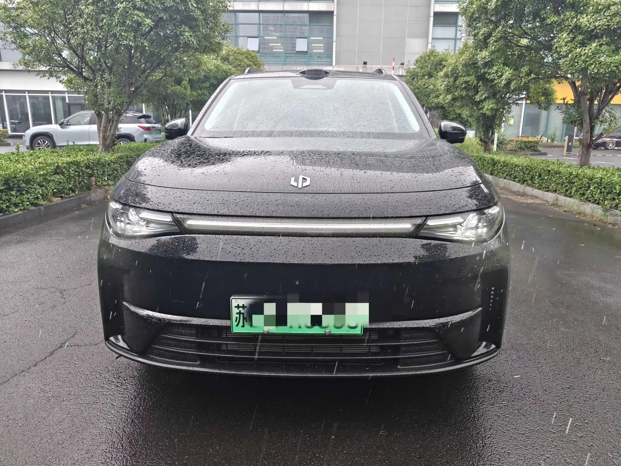 Leapmotor C16