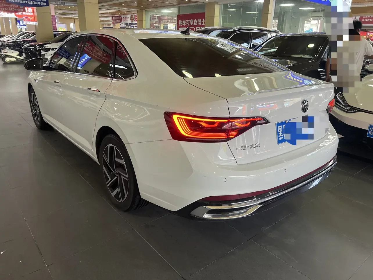 Volkswagen Sagitar