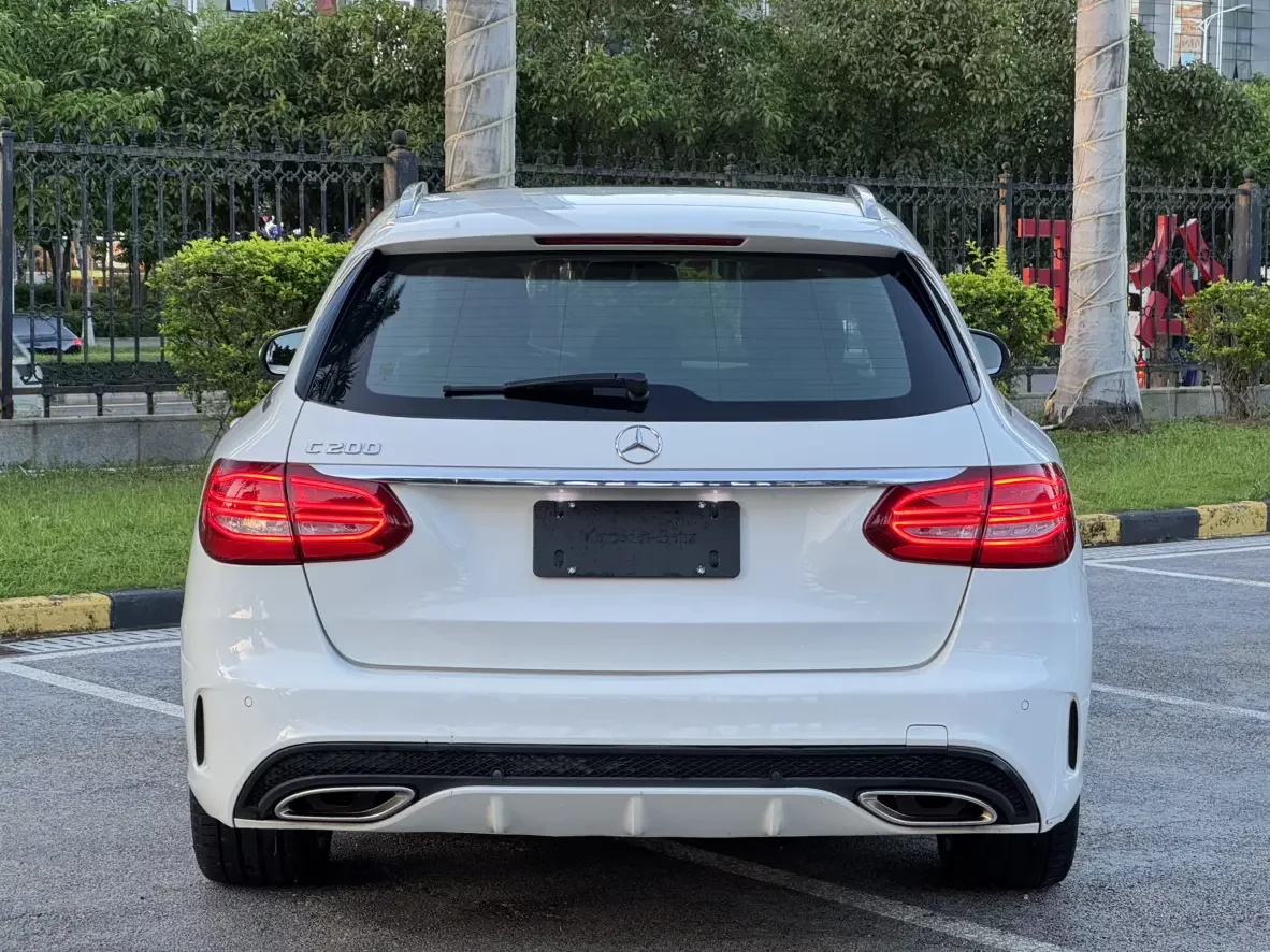 Mercedes-Benz C-Class