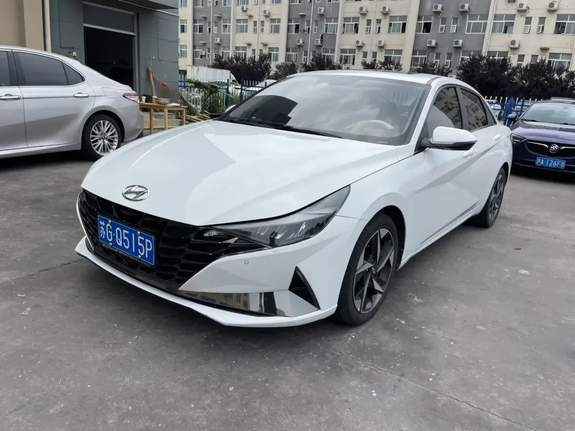 Hyundai Elantra