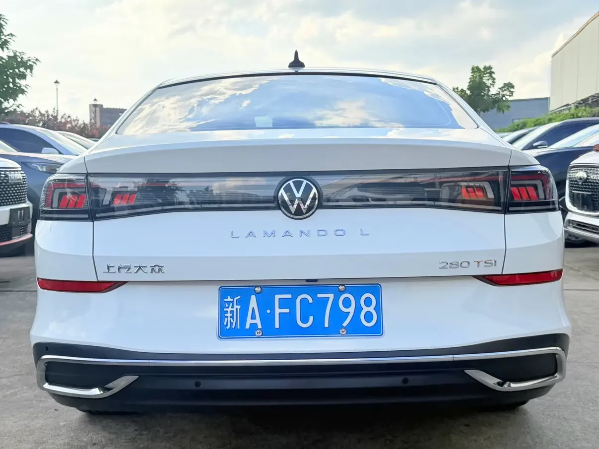 Volkswagen Lamando