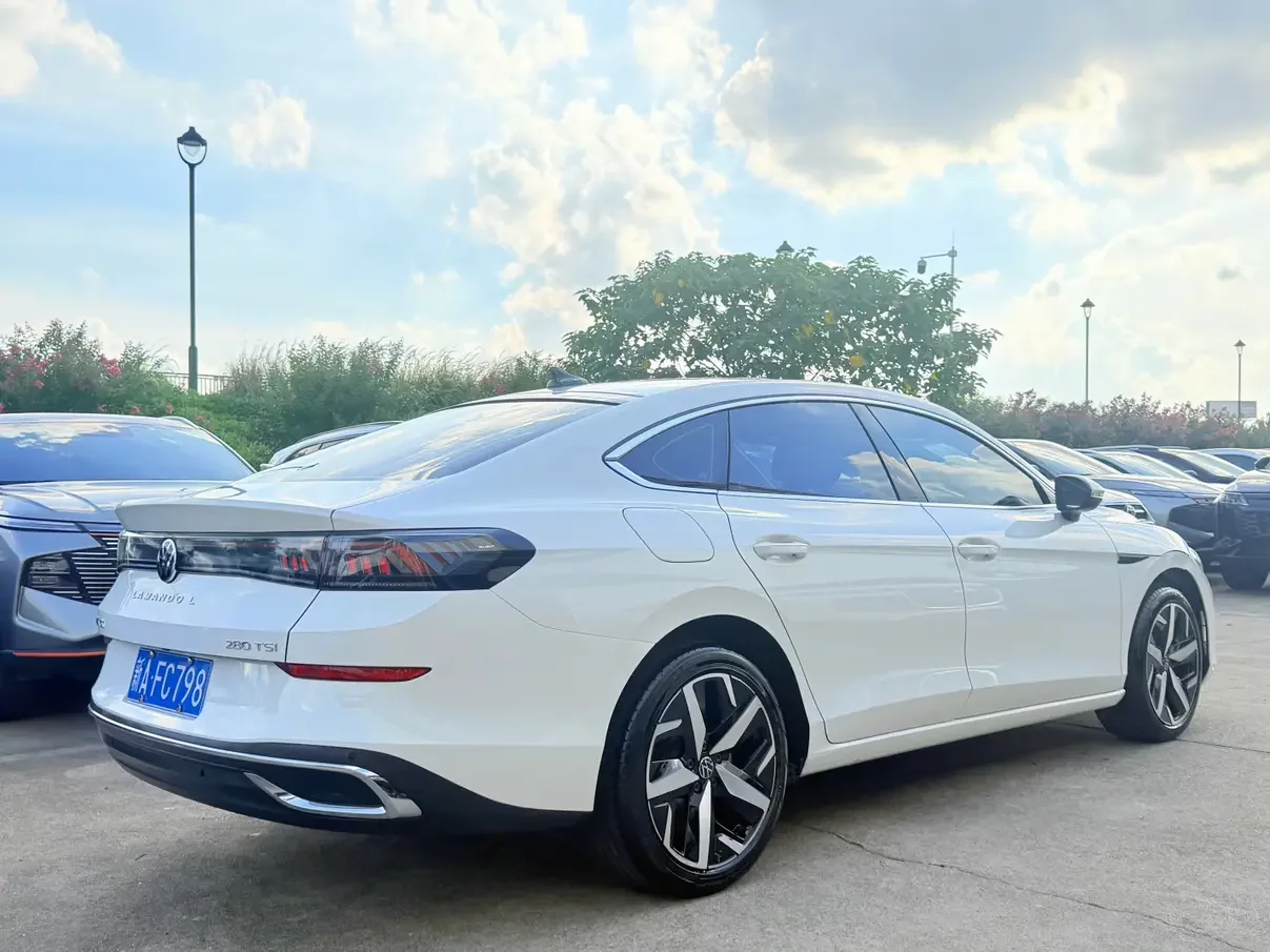 Volkswagen Lamando