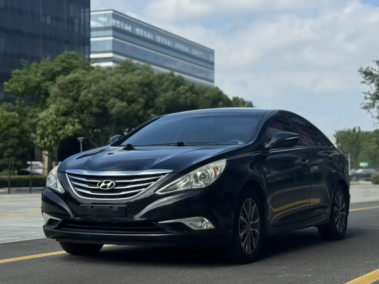 Hyundai sonata eight