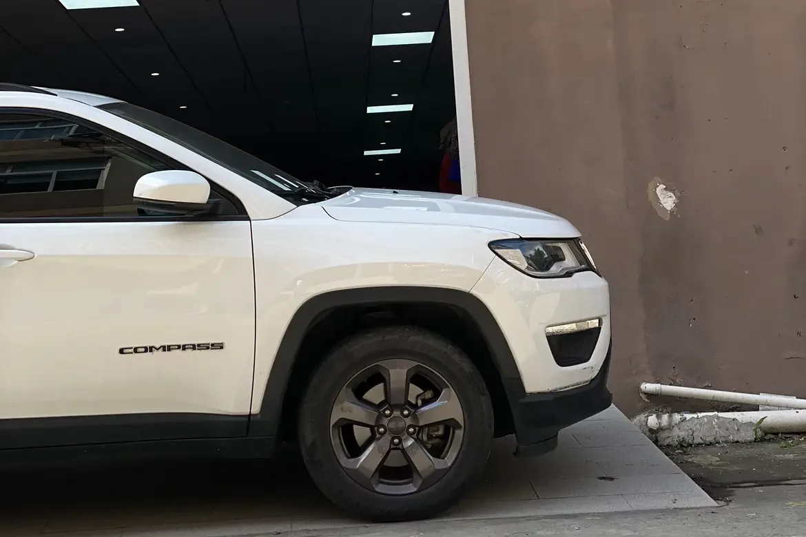 Jeep Guide to