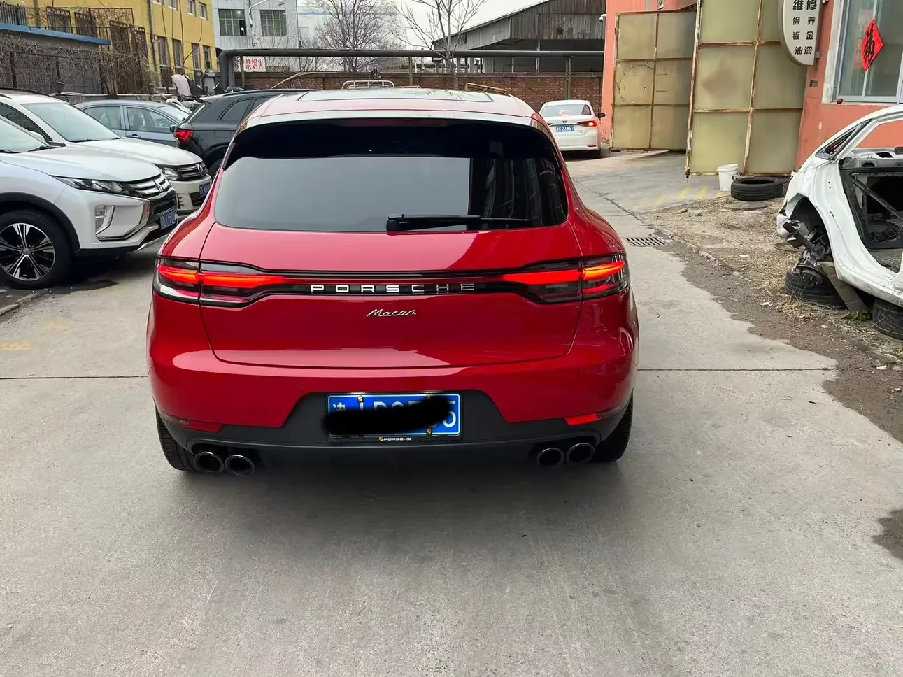 Porsche Macan