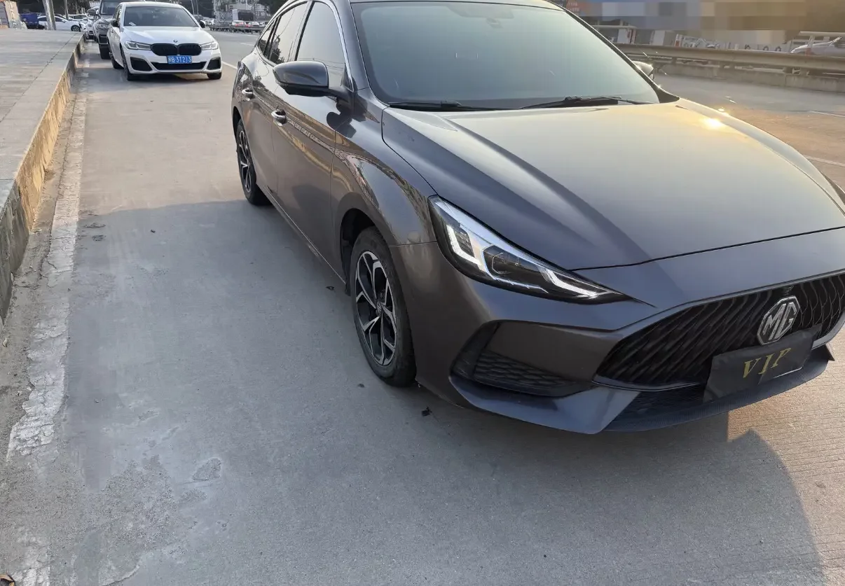 MG 5