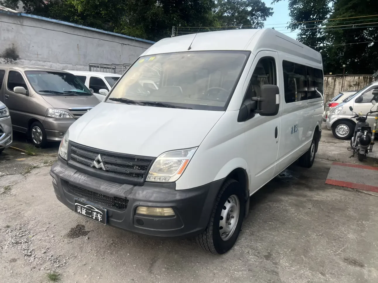 Datong Xintu V80  из Китая
