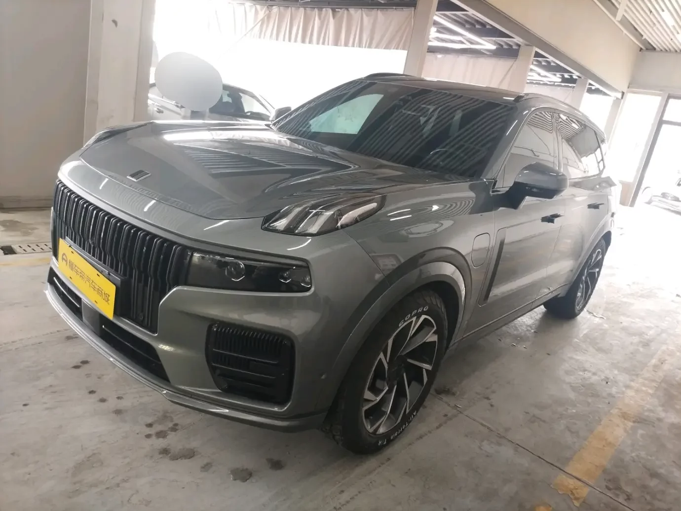 Lynk & Co 09