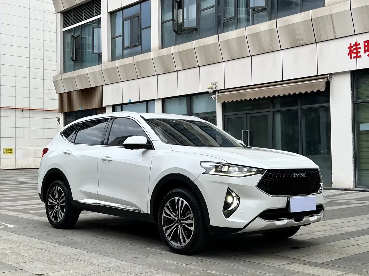 Haval F7