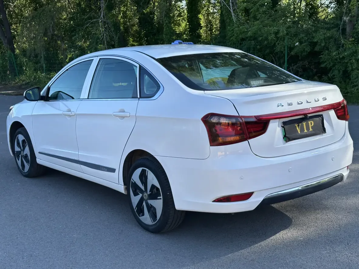 Dongfeng Fengshen E70