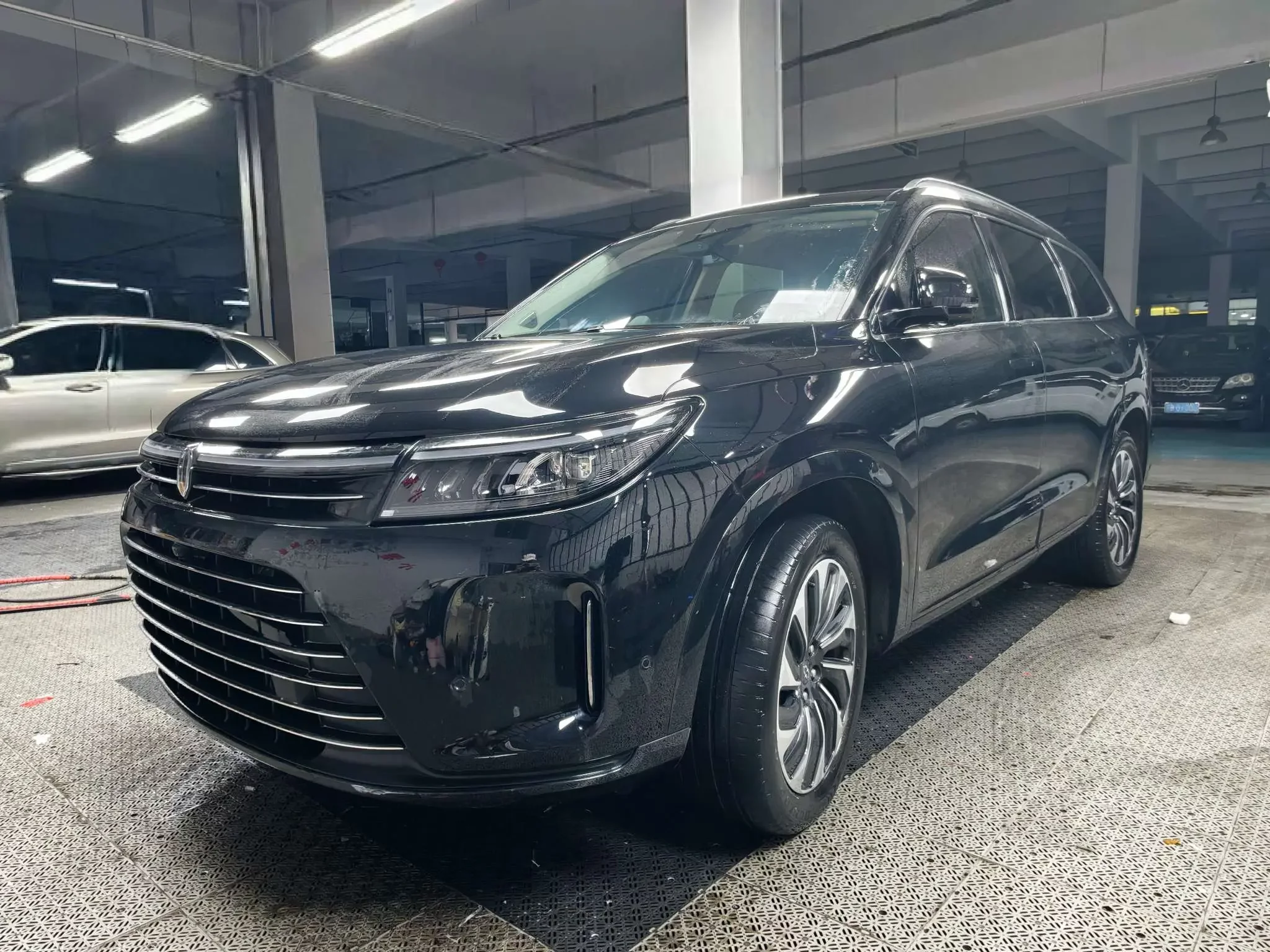 AITO M7