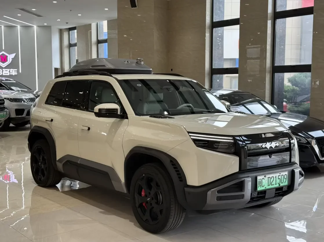 BYD Leopard Titanium 3