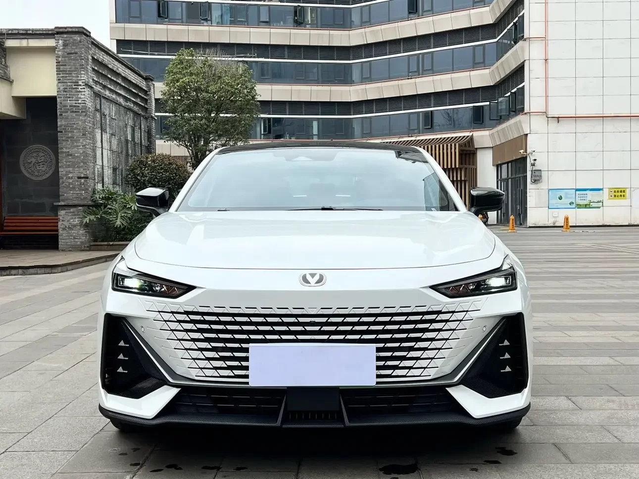 Changan UNI-V