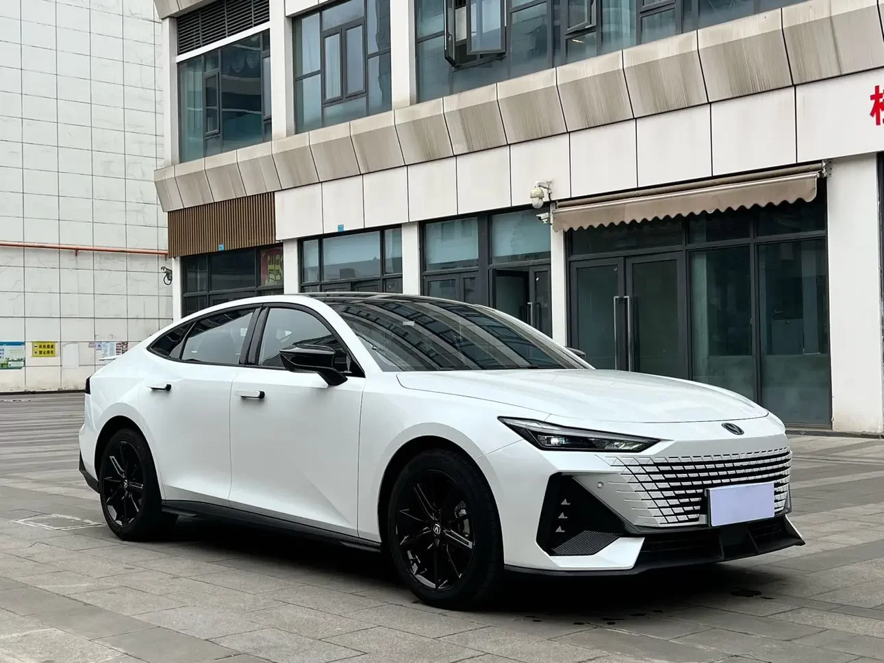 Changan UNI-V