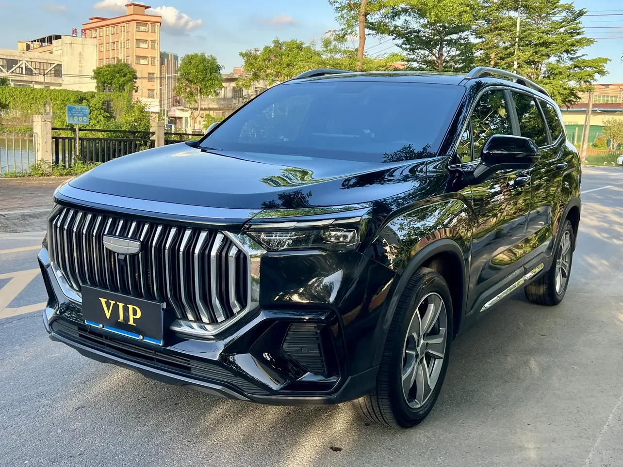 Geely Haoyue L