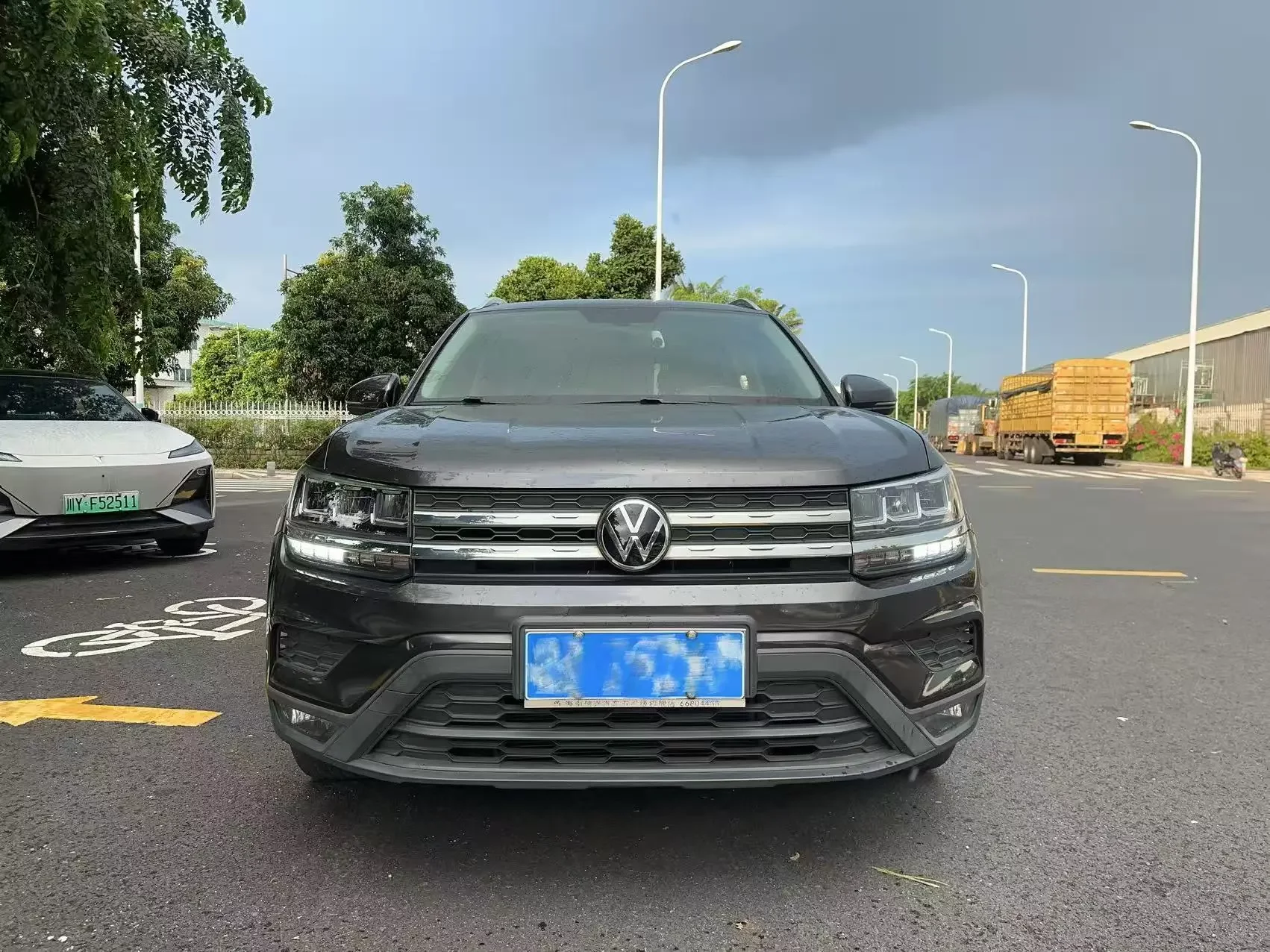 Volkswagen Tharu