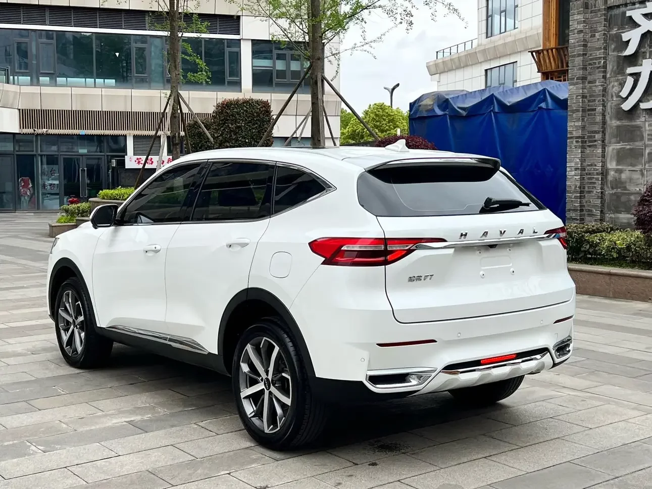 Haval F7