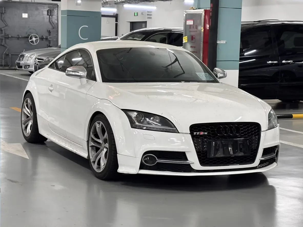 Audi TTS