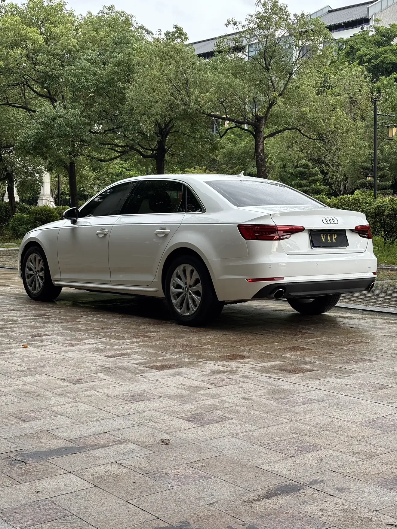 Audi A4L