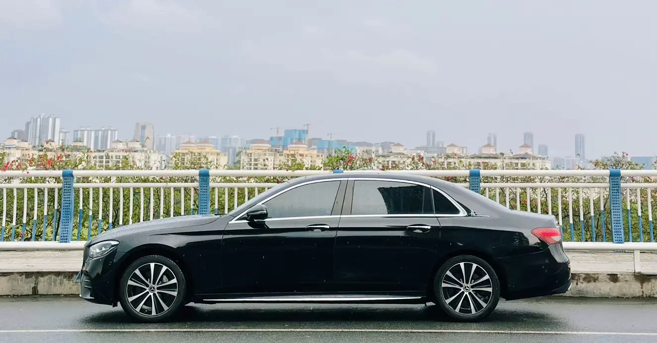 Mercedes-Benz E-Class PHEV