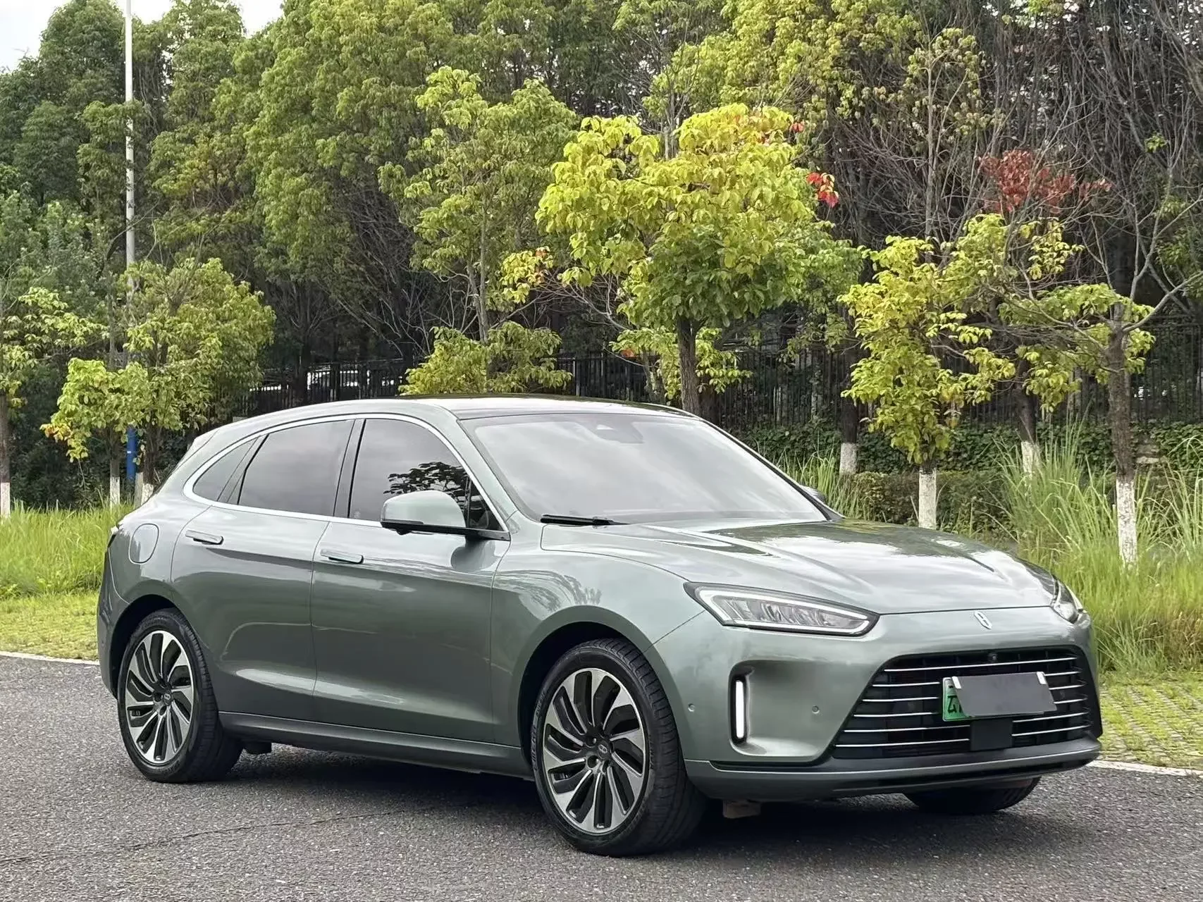 AITO M5