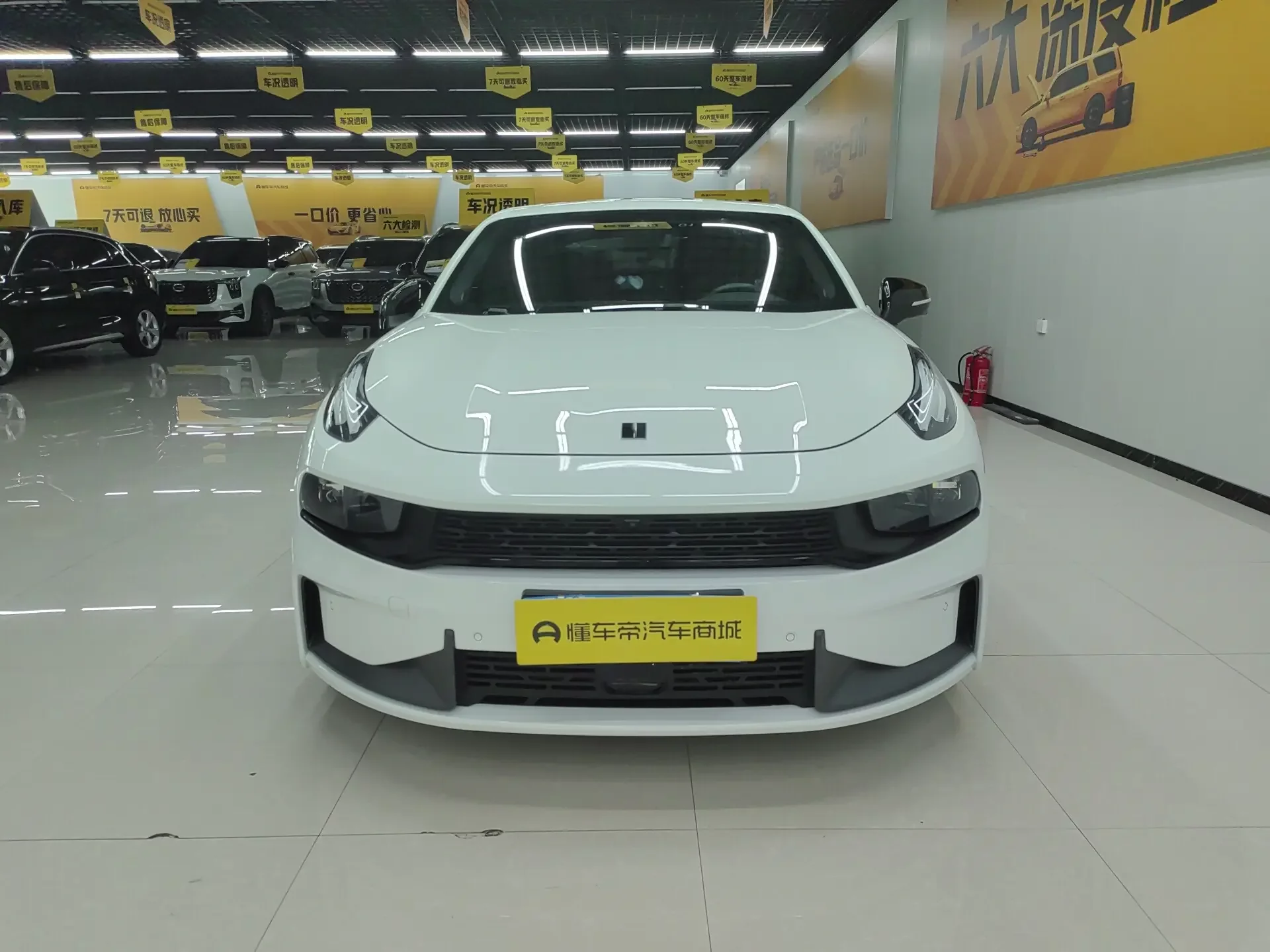 Lynk & Co 03