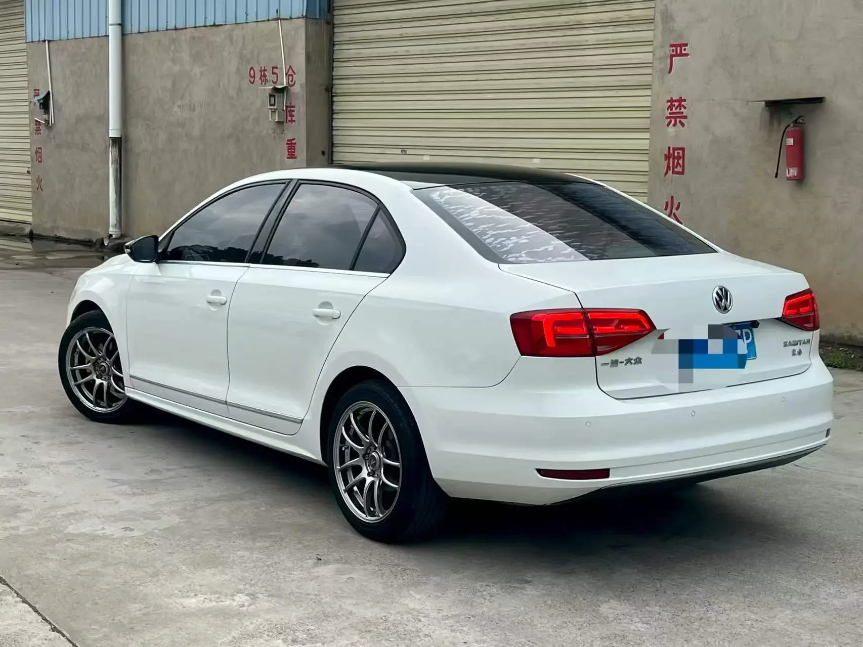 Volkswagen Sagitar