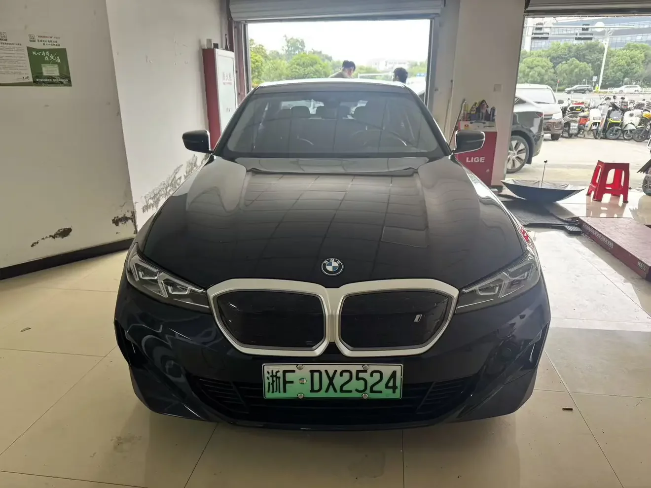 BMW i3