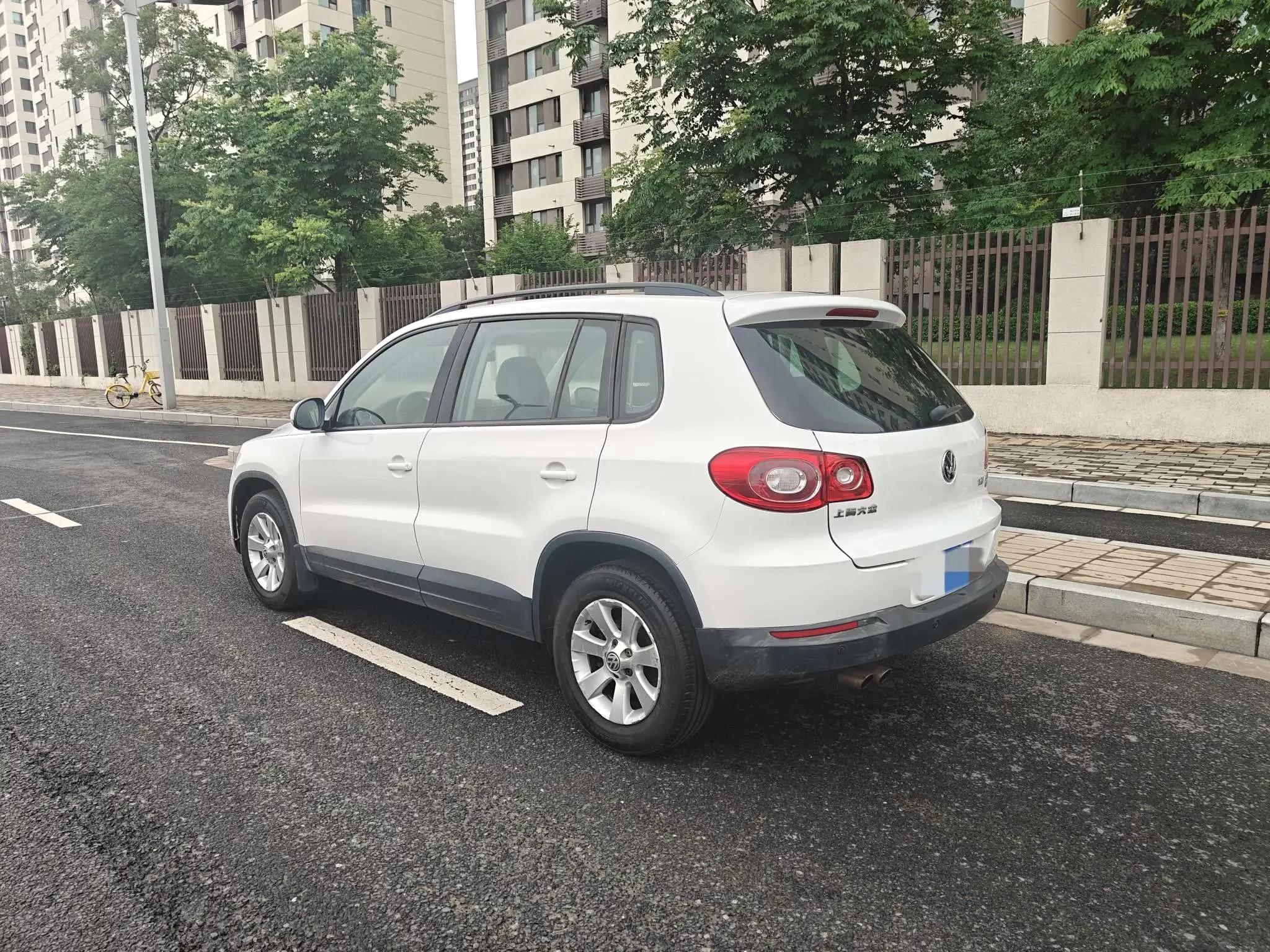 Volkswagen Tiguan (Tharu)