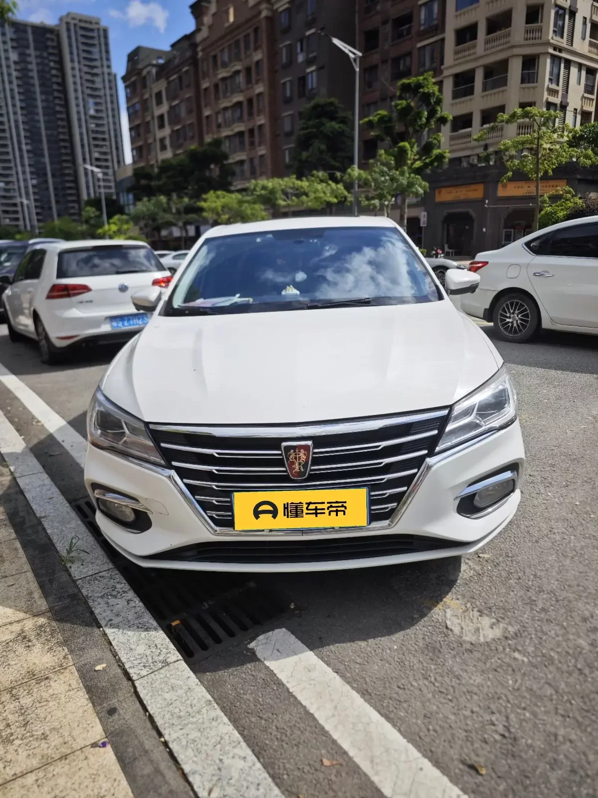 Roewe i5