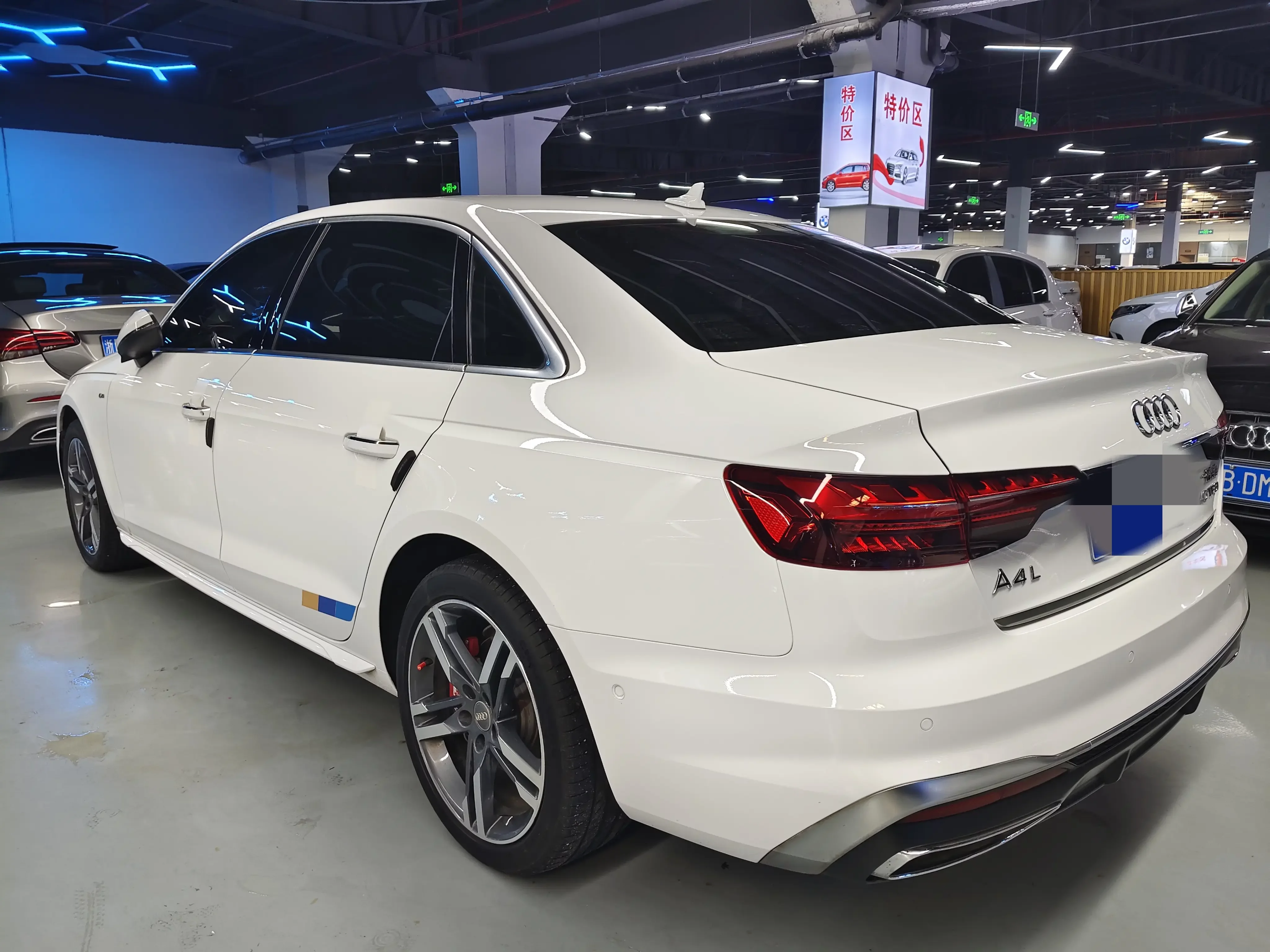 Audi A4L