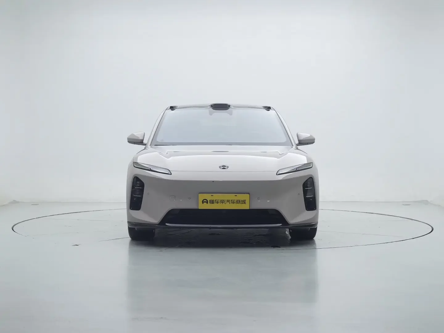 NIO ET5