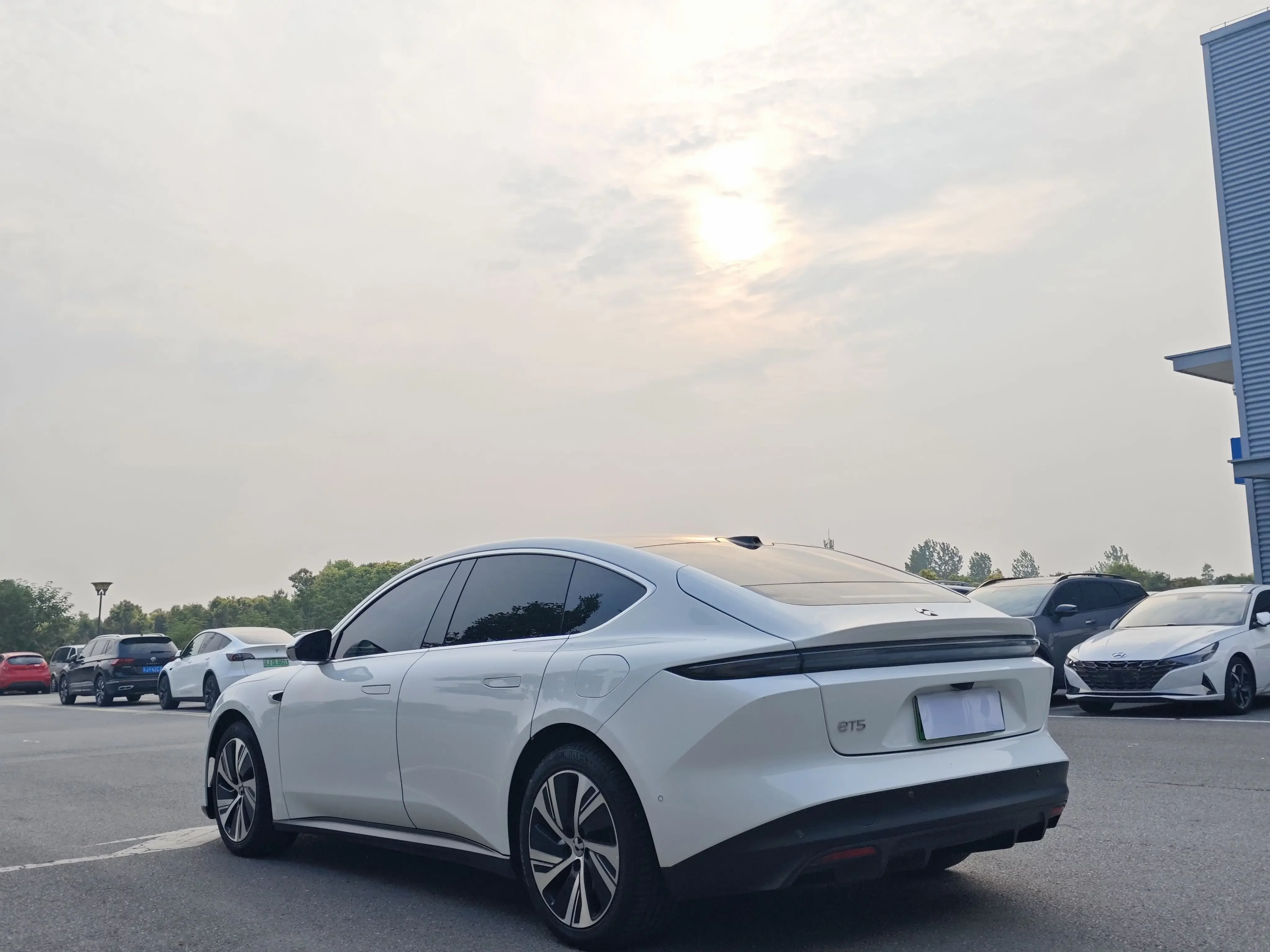 NIO ET5